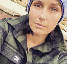 Load image into Gallery viewer, Women's 100% Wool Green Check Shirt